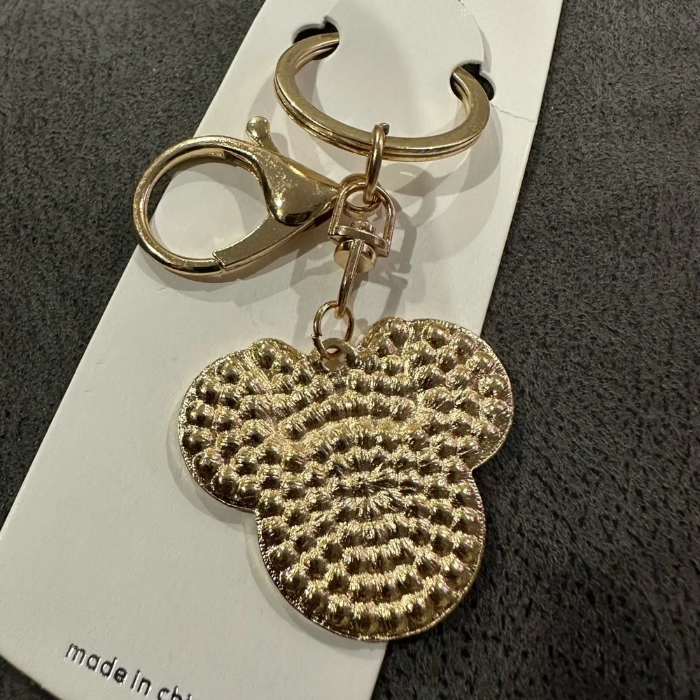 Minnie mouse shaped key chain